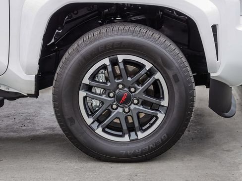 Used 2025 Toyota Tacoma TRD Sport RWD image 11