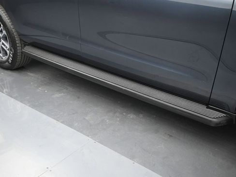 Certified 2025 Ford Expedition Max Active RWD image 30