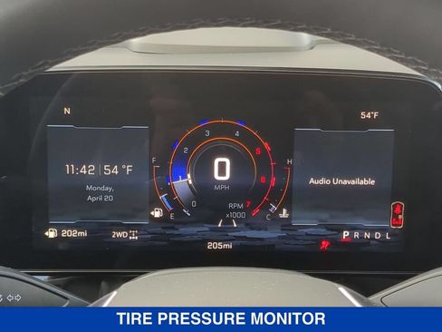 New 2026 Chevrolet Suburban Premier w/ Sun And Tow Package AWD/4WD image 11