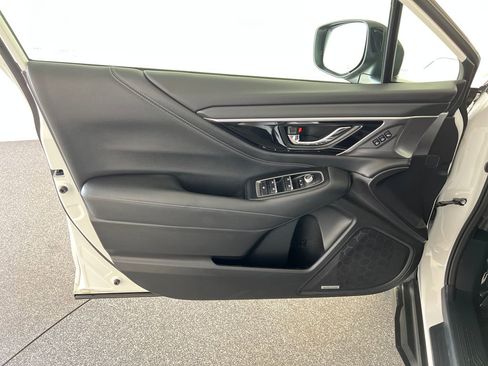 Certified 2023 Subaru Outback Limited image 12