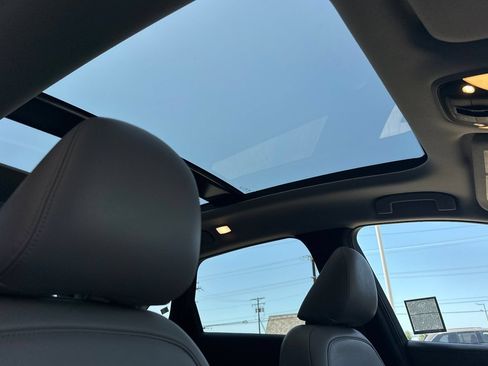 Used 2023 INFINITI QX50 Luxe FWD image 21