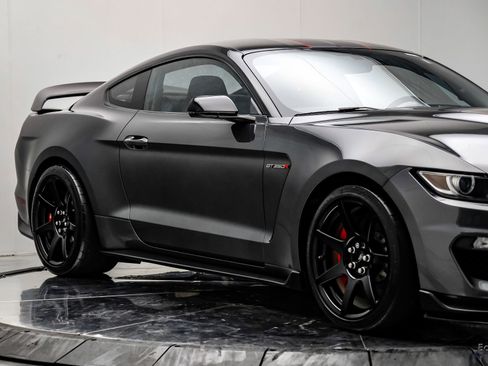 Used 2016 Ford Mustang Shelby GT350R w/ GT350R Equipment Group 920A image 26