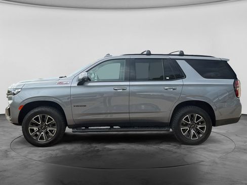 Used 2022 Chevrolet Tahoe Z71 w/ Luxury Package AWD/4WD image 6