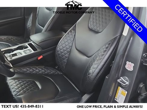 Used 2024 Ford Edge Titanium image 16