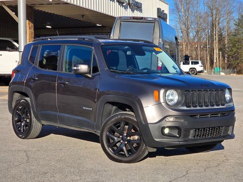 Used 2016 Jeep Renegade Latitude image 12