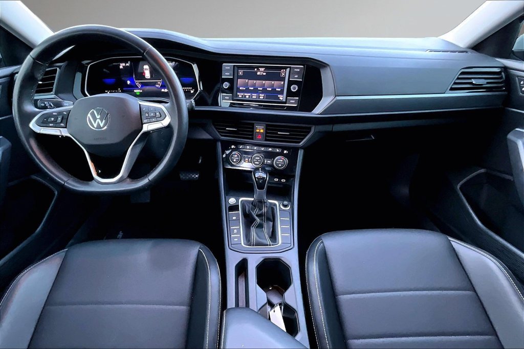 Used 2023 Volkswagen Jetta SE FWD image 8