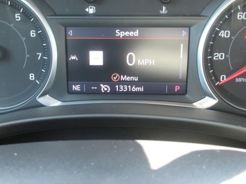 Used 2021 GMC Terrain SLT w/ Infotainment Package II FWD image 30