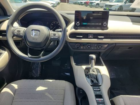 Certified 2024 Honda HR-V LX image 9