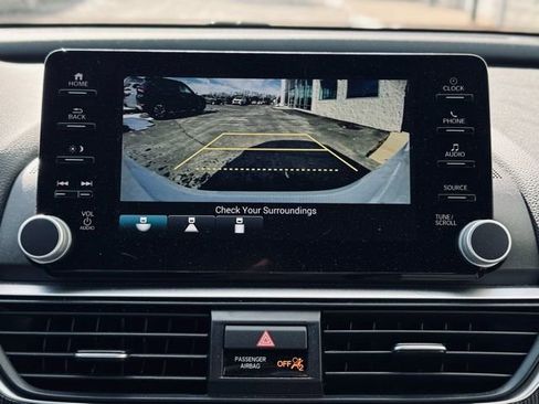 Used 2022 Honda Accord Sport image 32