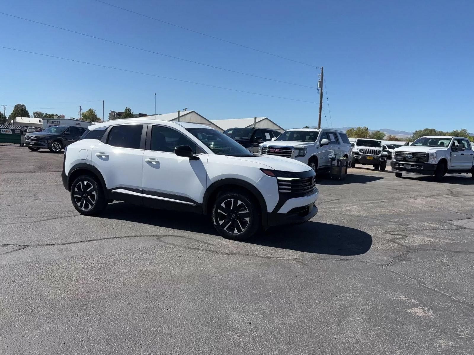Used 2026 Nissan Kicks SV w/ Cold Weather Package AWD/4WD image 2
