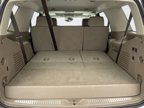 Used 2020 Chevrolet Tahoe LT w/ Luxury Package image 23