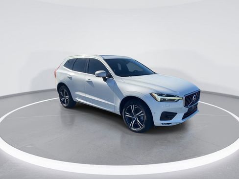 Used 2018 Volvo XC60 T6 R-Design w/ Convenience Package image 2