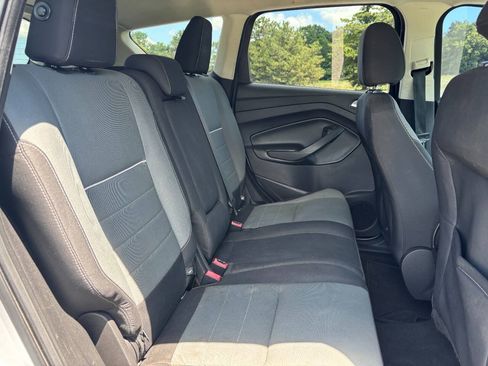 Used 2015 Ford Escape SE FWD image 8