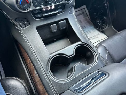 Used 2018 Chevrolet Tahoe LT image 15