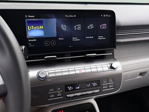 Used 2025 Hyundai Kona SEL FWD image 21