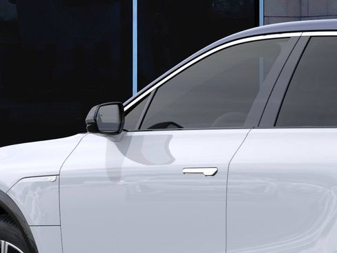 New 2026 Cadillac Lyriq Luxury AWD/4WD image 12