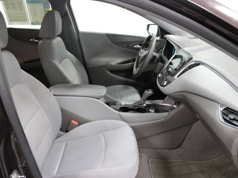 Used 2016 Chevrolet Malibu LT FWD image 24