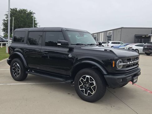Used 2024 Ford Bronco Outer Banks AWD/4WD image 8
