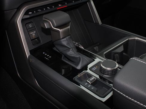 New 2026 Toyota Tundra Limited AWD/4WD image 14
