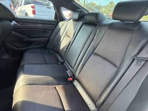 Used 2018 Honda Accord Sport image 15
