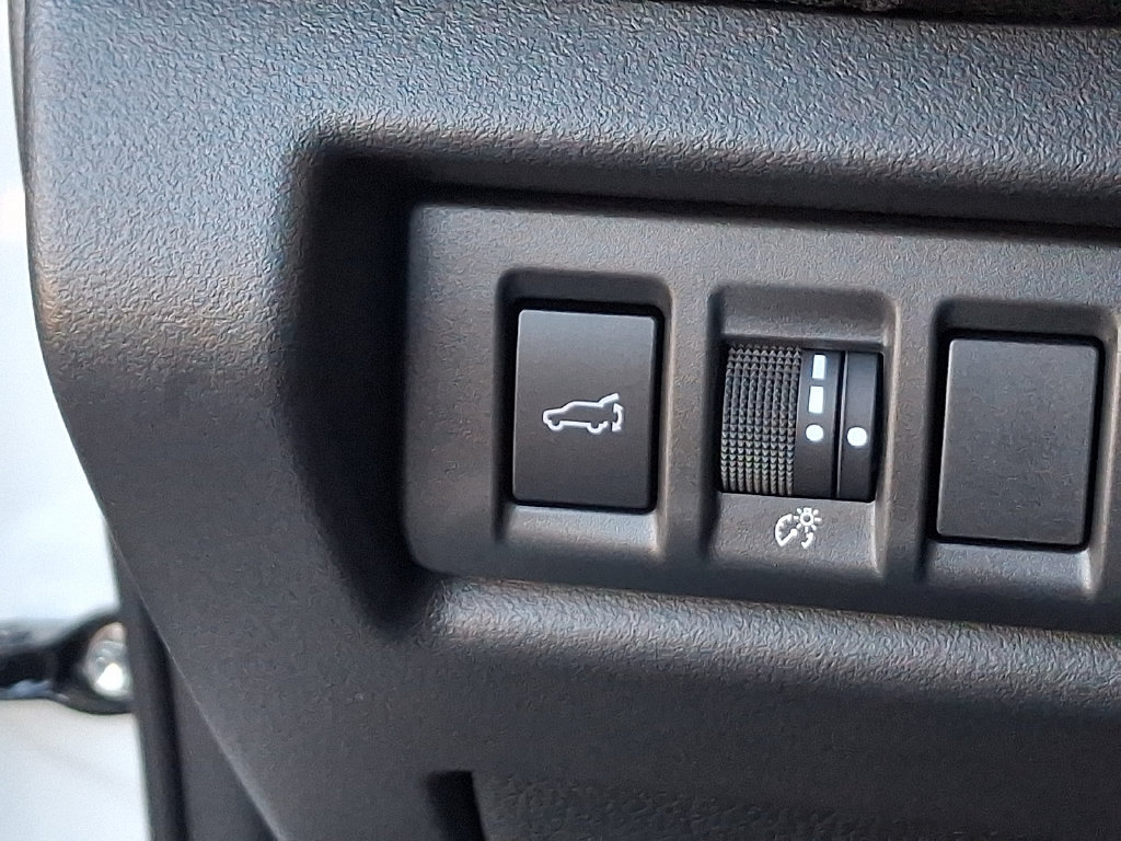 Used 2026 Subaru Outback Limited AWD/4WD image 29