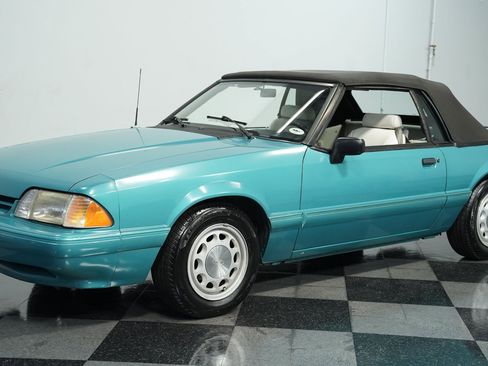 Used 1992 Ford Mustang LX image 6