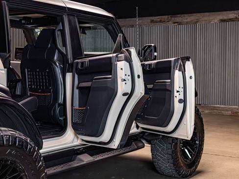 Used 2025 Ford Bronco Raptor AWD/4WD image 27