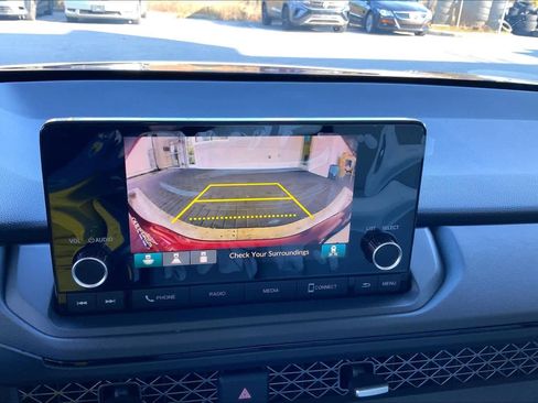 Used 2025 Honda Accord SE image 28