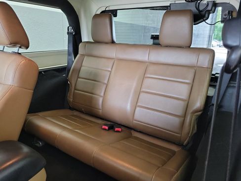 Used 2011 Jeep Wrangler Sahara w/ Connectivity Group AWD/4WD image 11