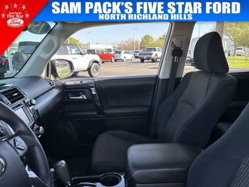 Used 2015 Toyota 4Runner Trail image 13