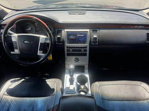 Used 2011 Ford Flex Limited FWD image 31
