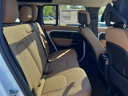 New 2026 Land Rover Defender 110 S AWD/4WD image 13