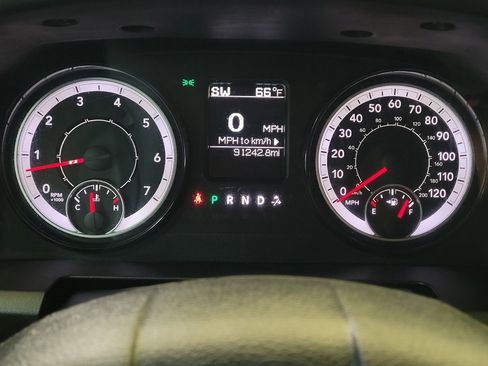 Used 2019 RAM 1500 Classic SLT RWD image 23