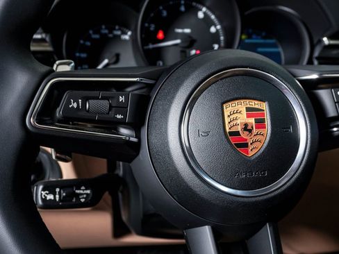 New 2026 Porsche Macan AWD/4WD image 20