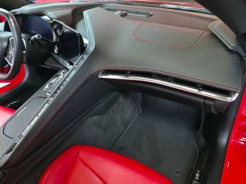 Used 2020 Chevrolet Corvette Stingray Coupe w/ Z51 Performance Package image 23