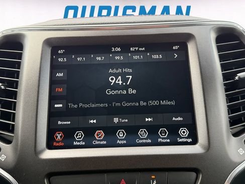 Used 2022 Jeep Cherokee Trailhawk AWD/4WD image 14