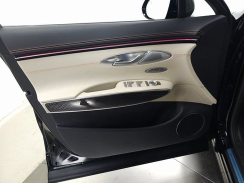 Used 2026 Genesis GV70 3.5T Sport Prestige image 10