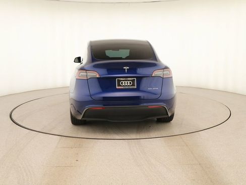 Used 2021 Tesla Model Y Long Range AWD/4WD image 5