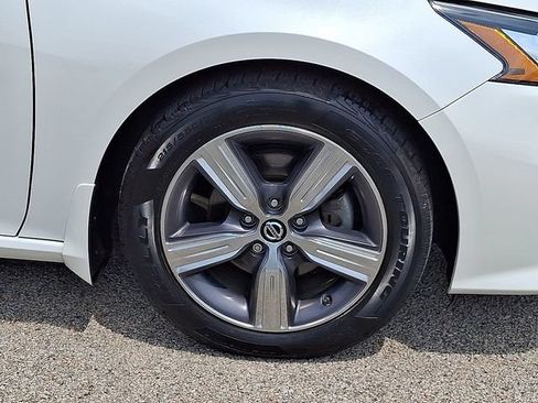 Used 2022 Nissan Altima 2.5 SL FWD image 8