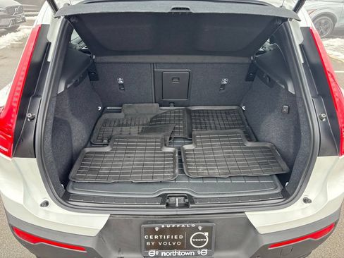 Certified 2026 Volvo XC40 B5 Plus w/ Protection Package Premier AWD/4WD image 23