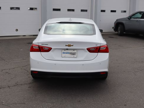 Used 2024 Chevrolet Malibu LT image 9