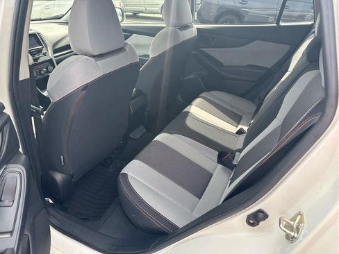 Used 2018 Subaru Crosstrek 2.0i Premium w/ Eyesight System image 10