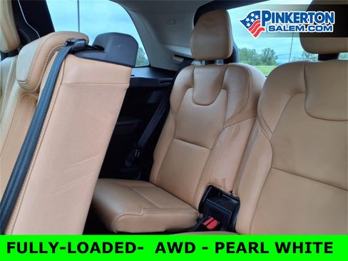 Used 2016 Volvo XC90 T8 Momentum image 32