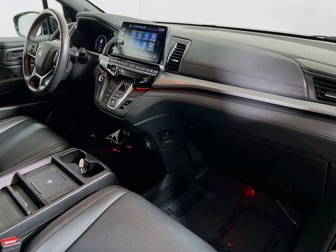 Used 2025 Honda Odyssey Sport-L image 27