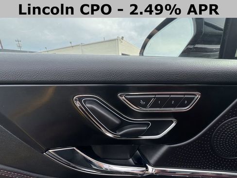 Certified 2025 Lincoln Corsair Reserve w/ Rear Removable Package Tray image 20