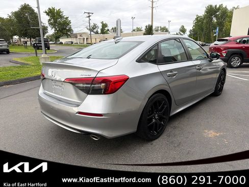 Used 2023 Honda Civic Sport image 8