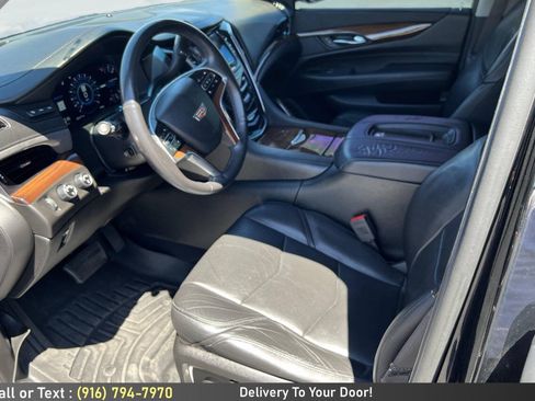 Used 2017 Cadillac Escalade ESV Premium Luxury AWD/4WD image 14