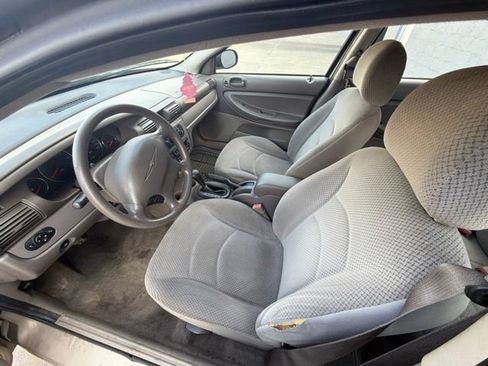Used 2004 Chrysler Sebring LX FWD image 15