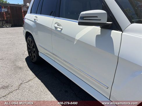 Used 2010 Mercedes-Benz GLK 350 4MATIC image 17