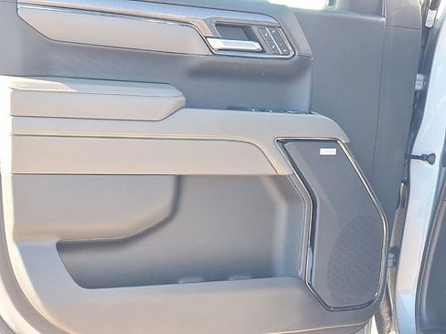 Used 2023 Chevrolet Silverado 1500 ZR2 image 30